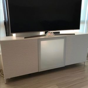 70” white TV stand